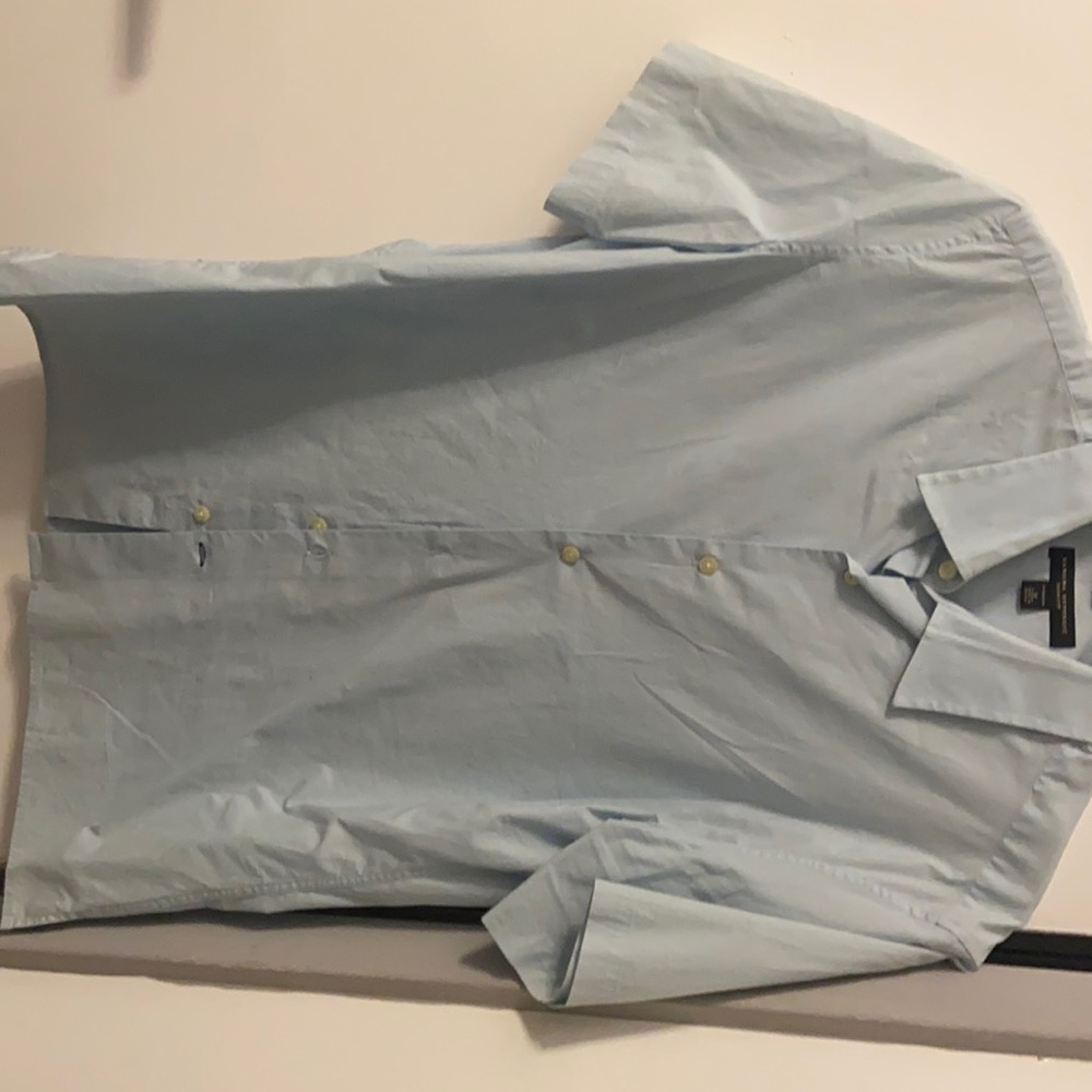 BANANA REPUBLIC BUTTON UP